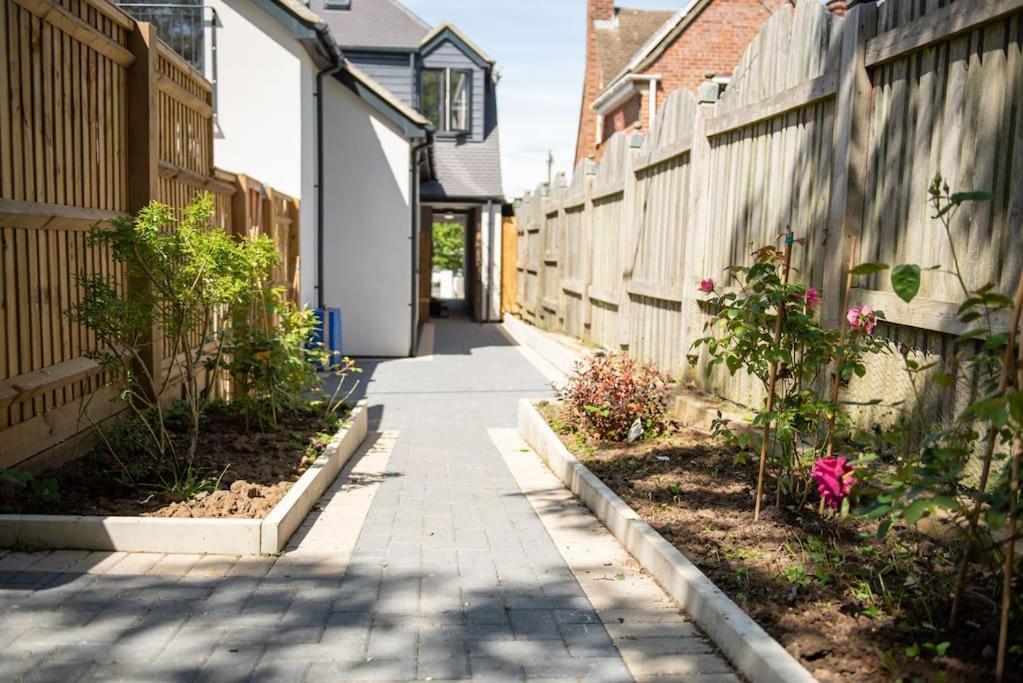 Walnut Luxurious 2-Bedroom With Ensuite - Parking, Netflix, Wifi - Close To Oxford, Bicester & Blenheim Palace Кідлінґтон Екстер'єр фото