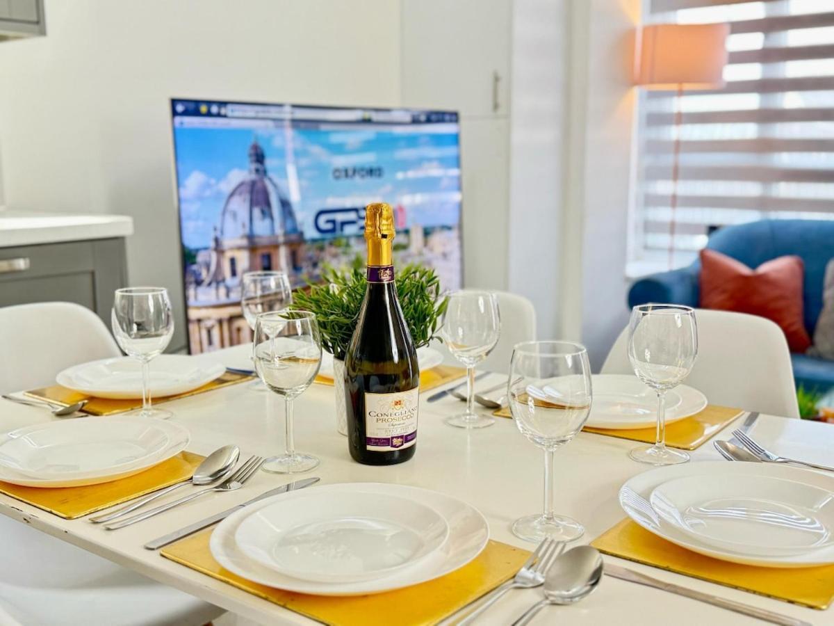 Walnut Luxurious 2-Bedroom With Ensuite - Parking, Netflix, Wifi - Close To Oxford, Bicester & Blenheim Palace Кідлінґтон Екстер'єр фото